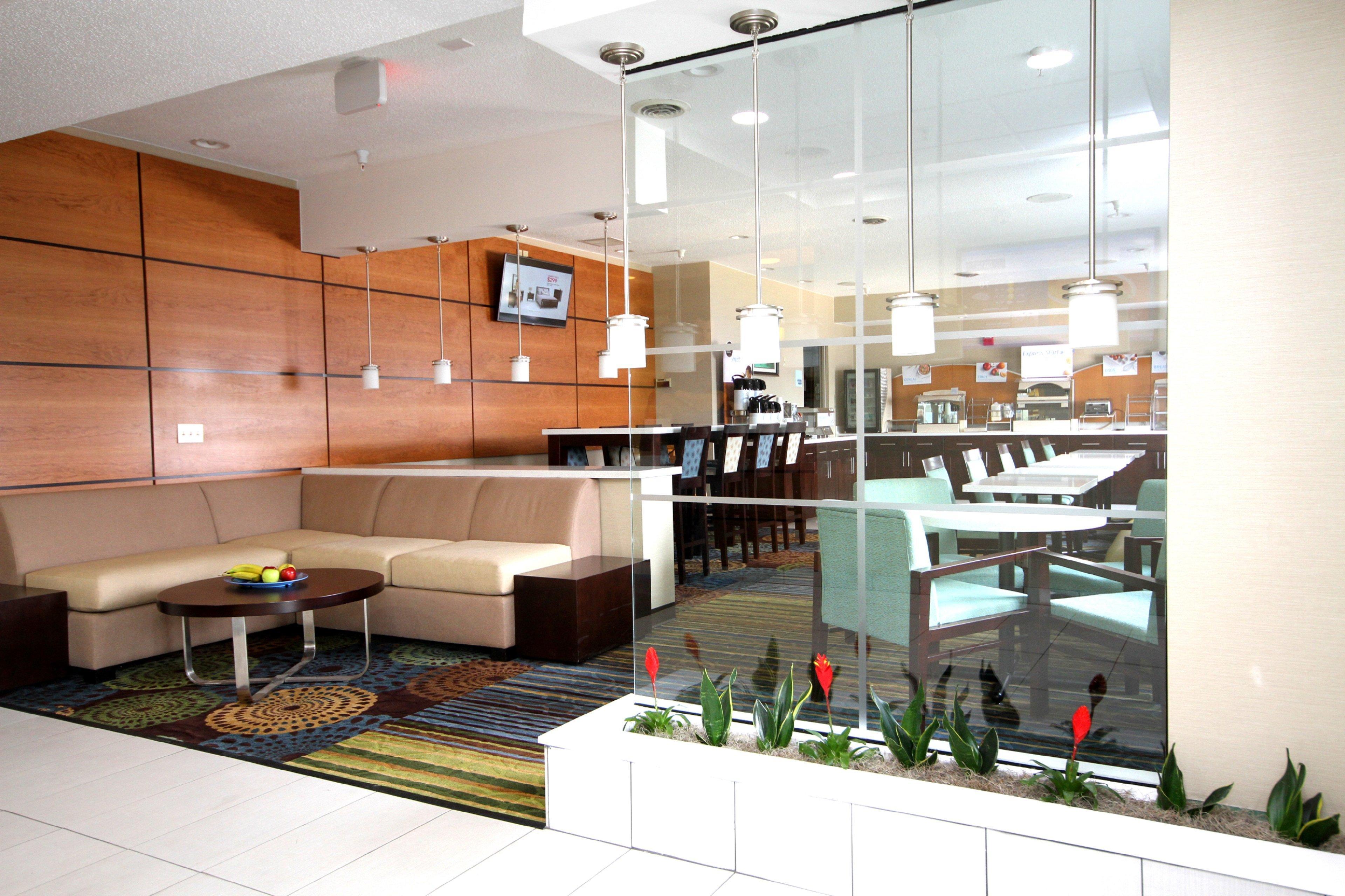 Holiday Inn Express Adrian By Ihg Exterior foto